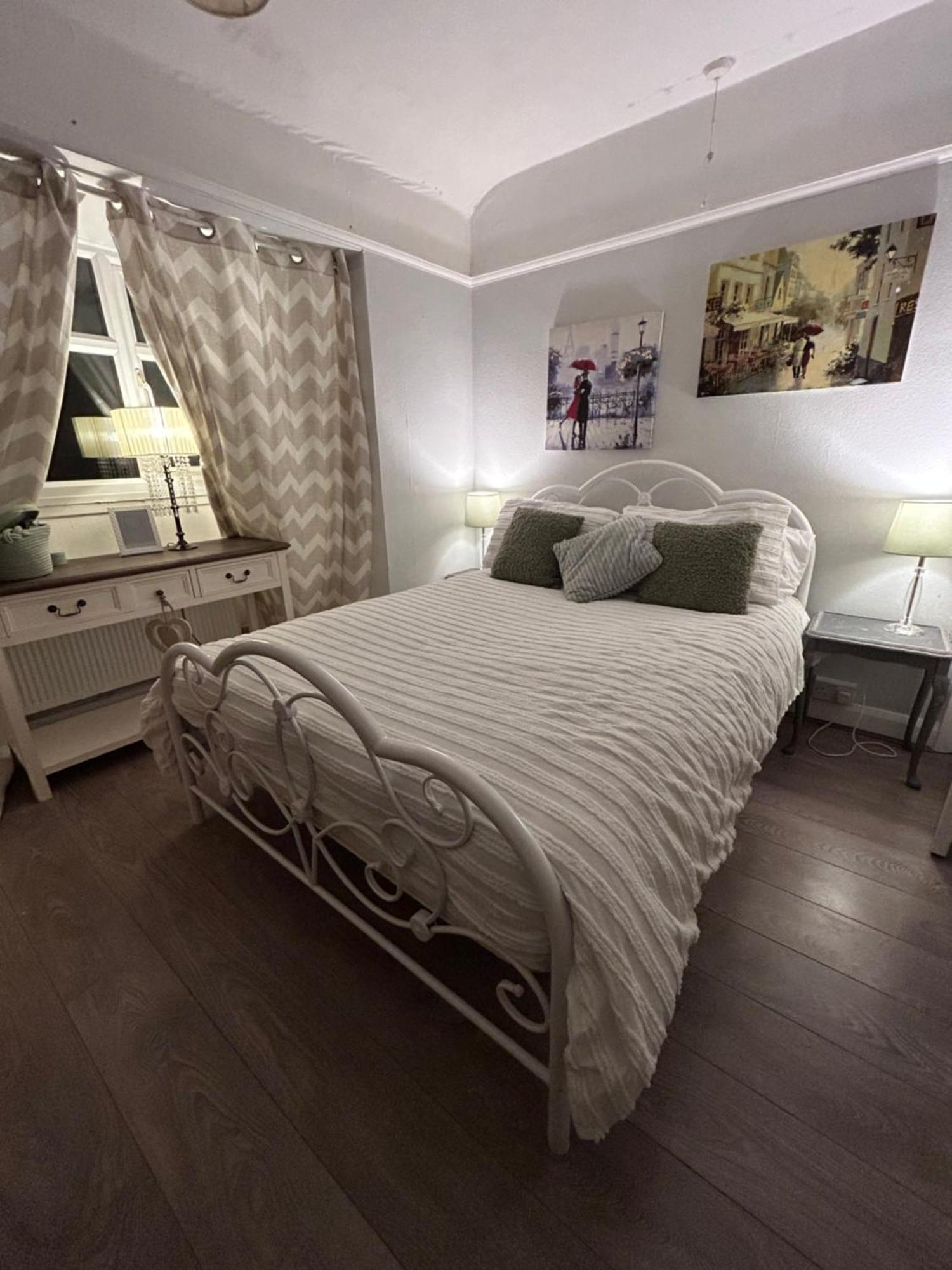 Redditch Rest Near Town Centre & Transport Links Apartman Kültér fotó