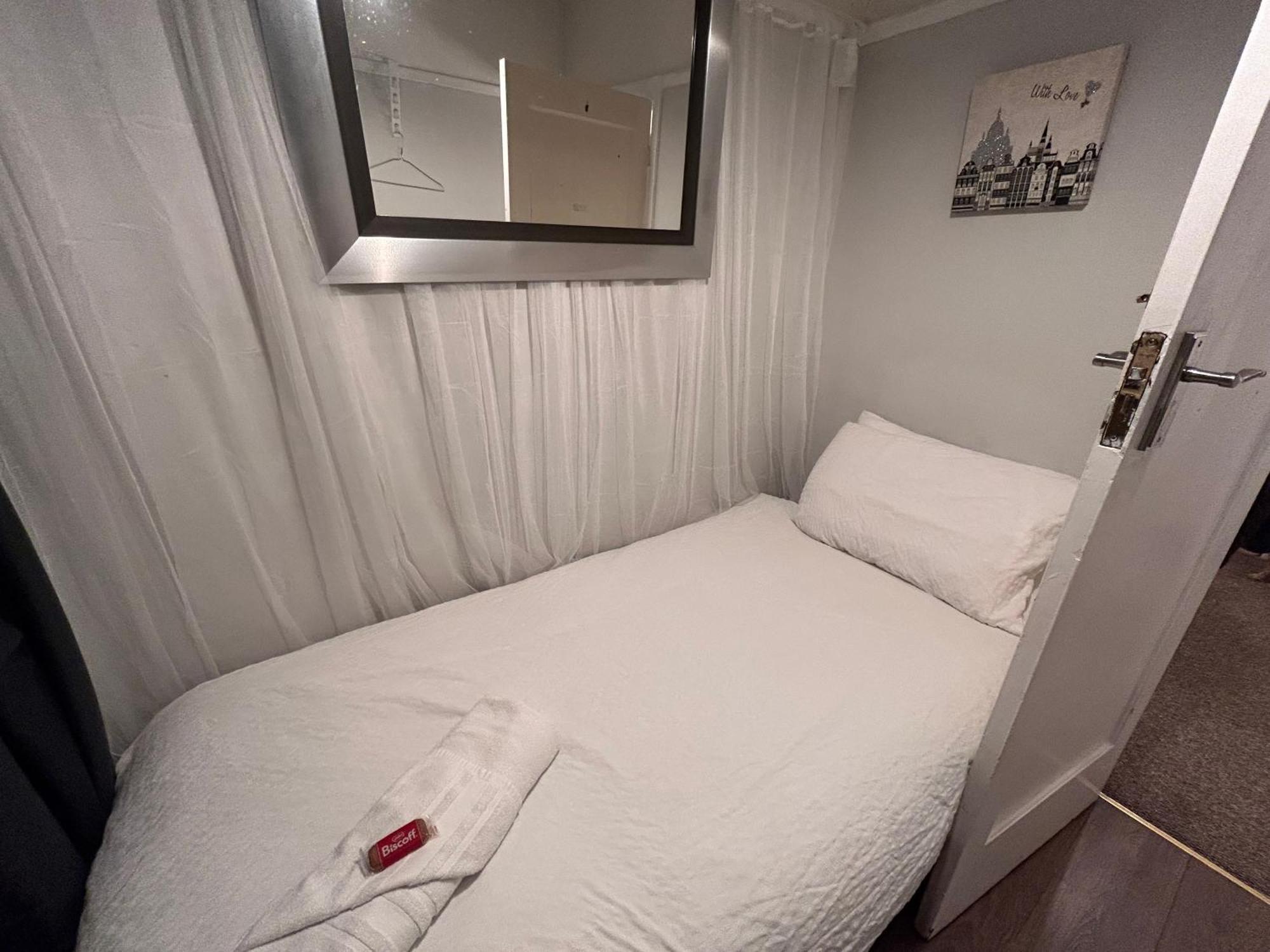 Redditch Rest Near Town Centre & Transport Links Apartman Kültér fotó